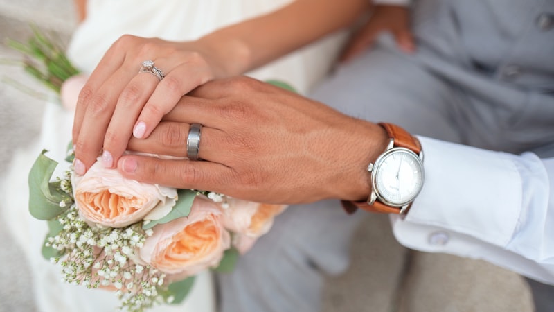 結婚式の服装マナーOK・NG